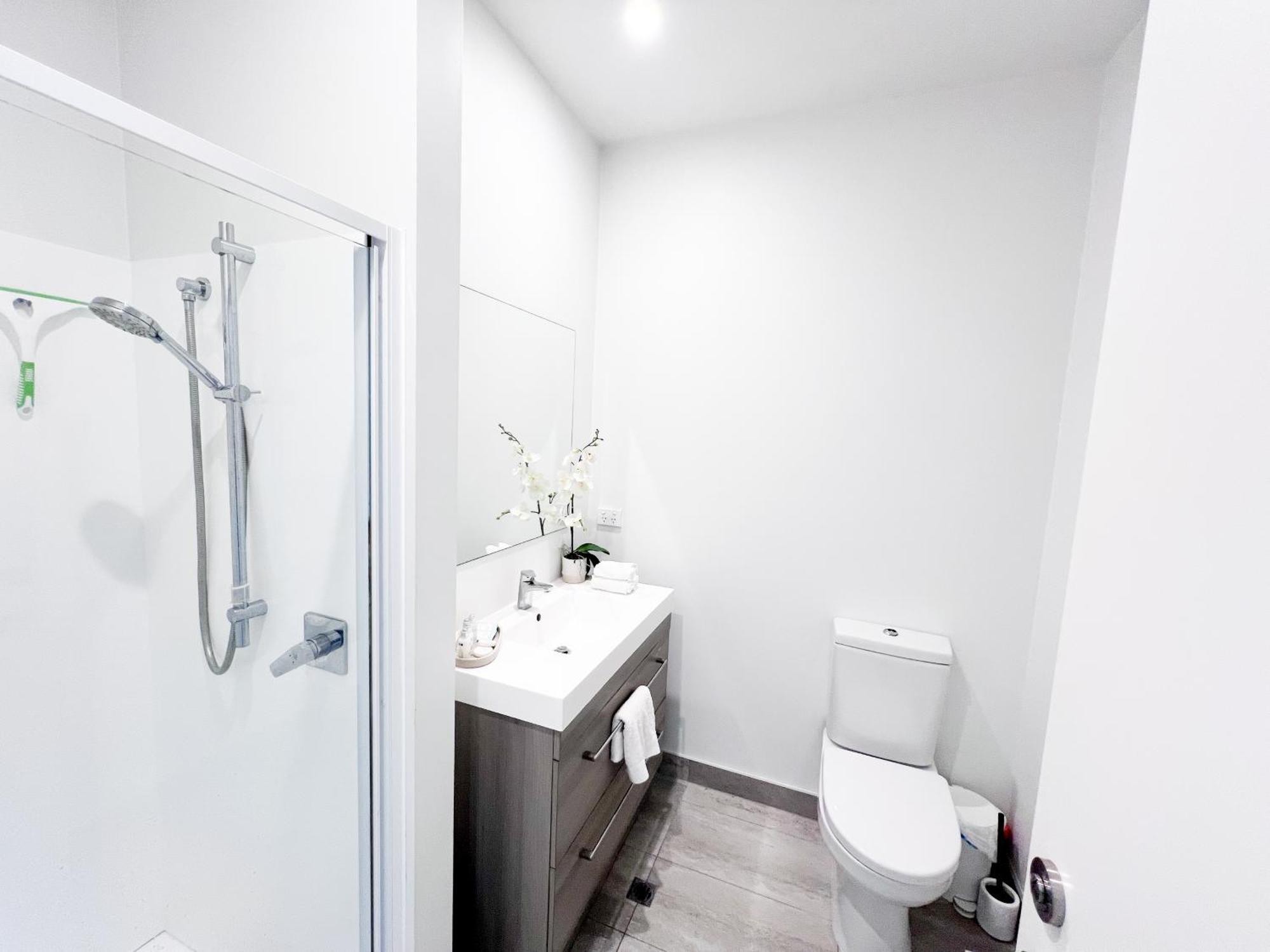 Luxury 2 Bedroom Apartment With Cocktail Bar And Espresso Machine Auckland Exterior foto